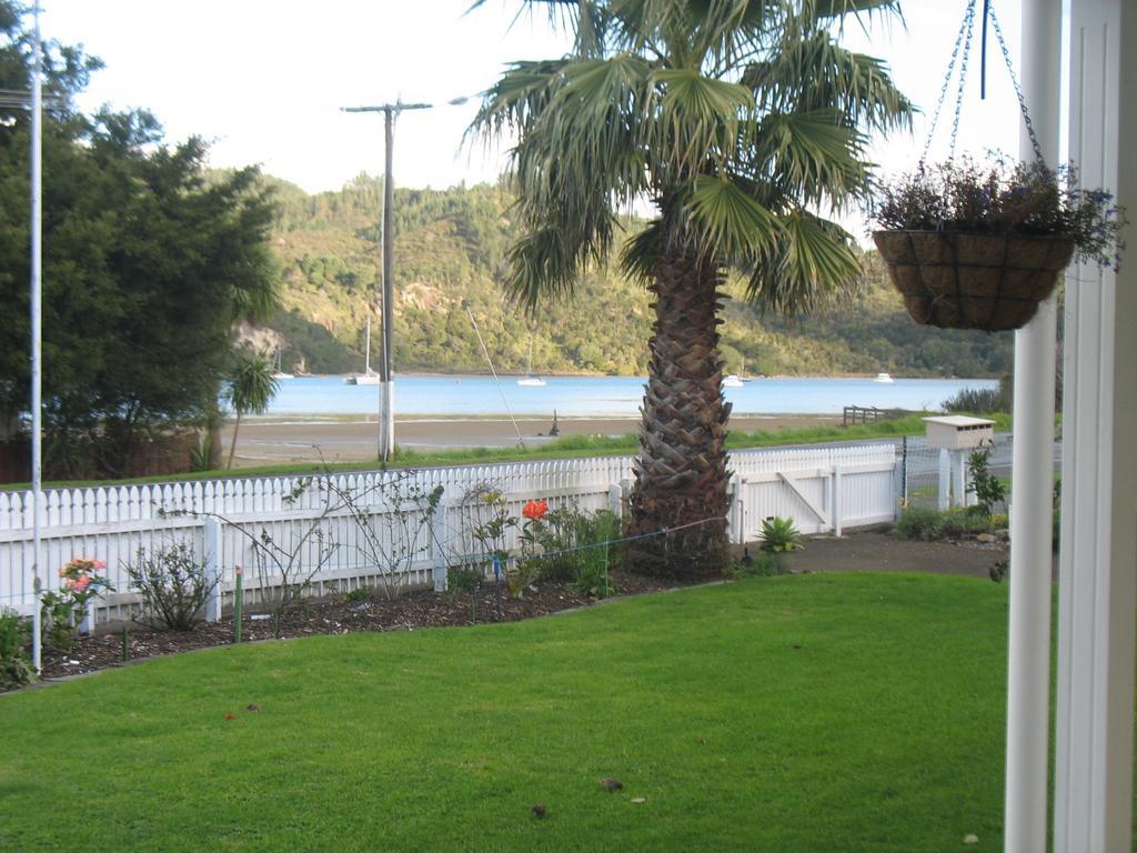 Rosalie On Albert B&B Whitianga Buitenkant foto